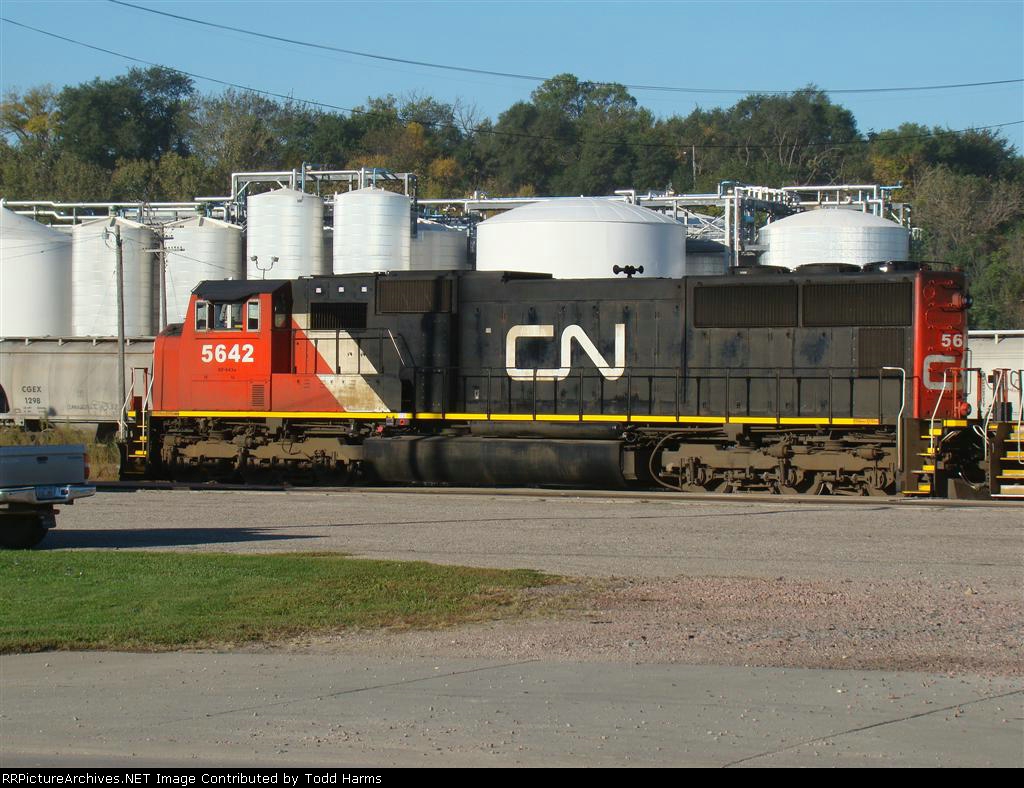 CN 5642
